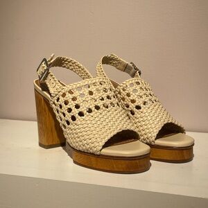 brand new*STAUD PLATFORM HEEL